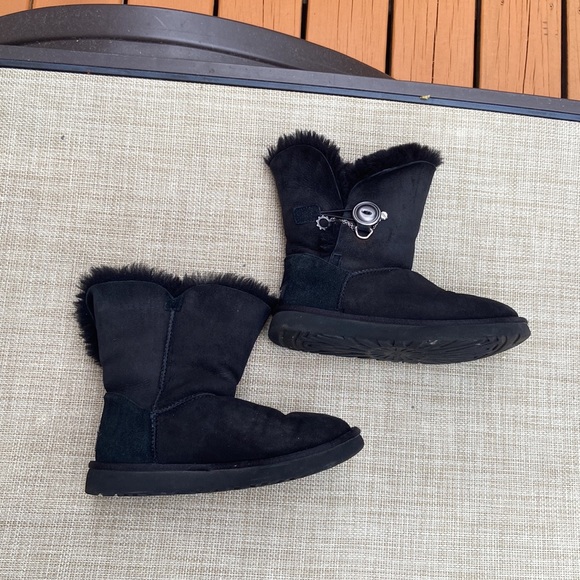 Ugg Azalea Button Charm Tassel Buckle Boot - Picture 9 of 16